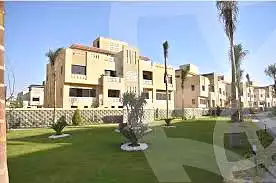 https://aqarmap.com.eg/ar/listing/6854085-for-sale-cairo-6th-of-october-compounds-kmbwnd-jryn-6-mbny-drys
