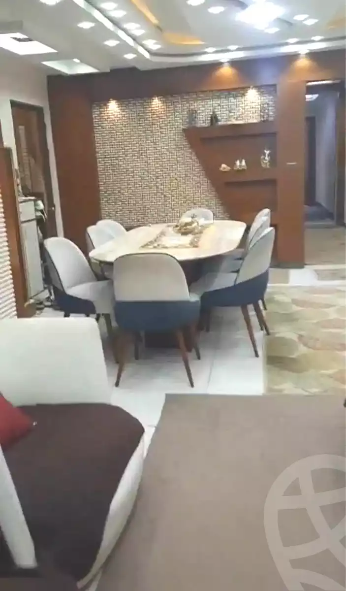 https://aqarmap.com.eg/ar/listing/6854585-for-sale-alexandria-camp-cesar-el-gaish-rd