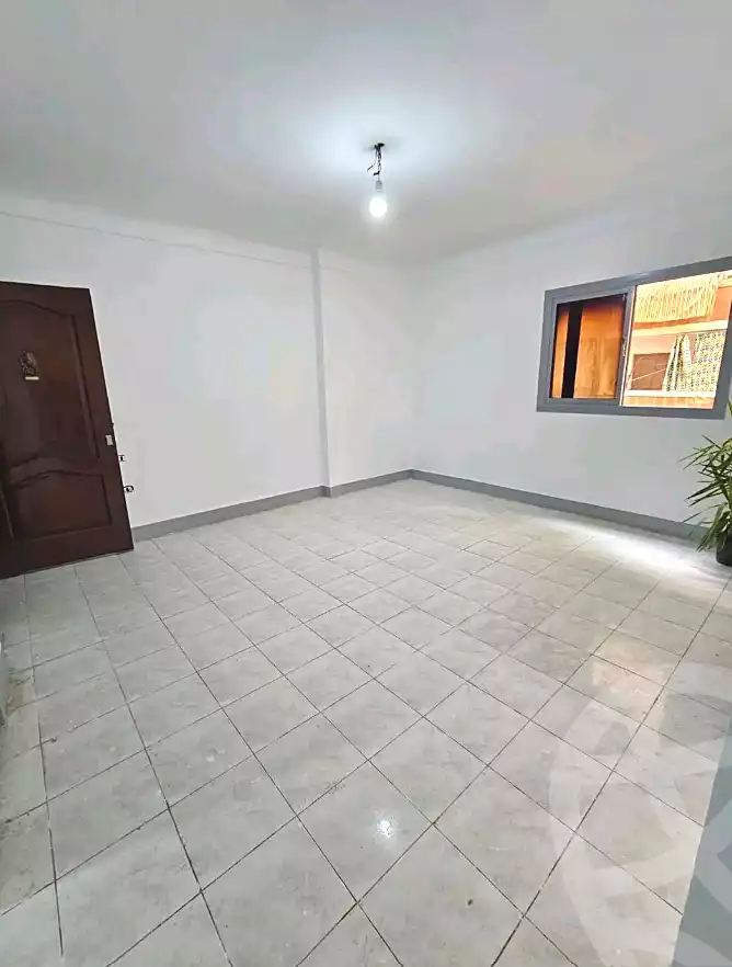 https://aqarmap.com.eg/ar/listing/6854943-for-sale-alexandria-sydy-bshr-sydy-bshr-bhry-amr-el-nogomy-st