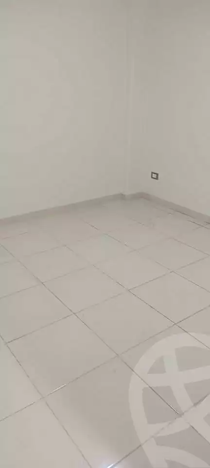 https://aqarmap.com.eg/ar/listing/6855253-for-sale-alexandria-sydy-bshr-sydy-bshr-bhry-shr-mhmwd-l-yswy