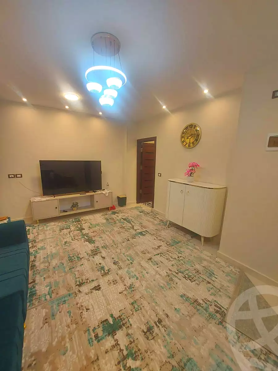 https://aqarmap.com.eg/ar/listing/6855660-for-sale-cairo-helwan-el-shareaa-el-sharby-st