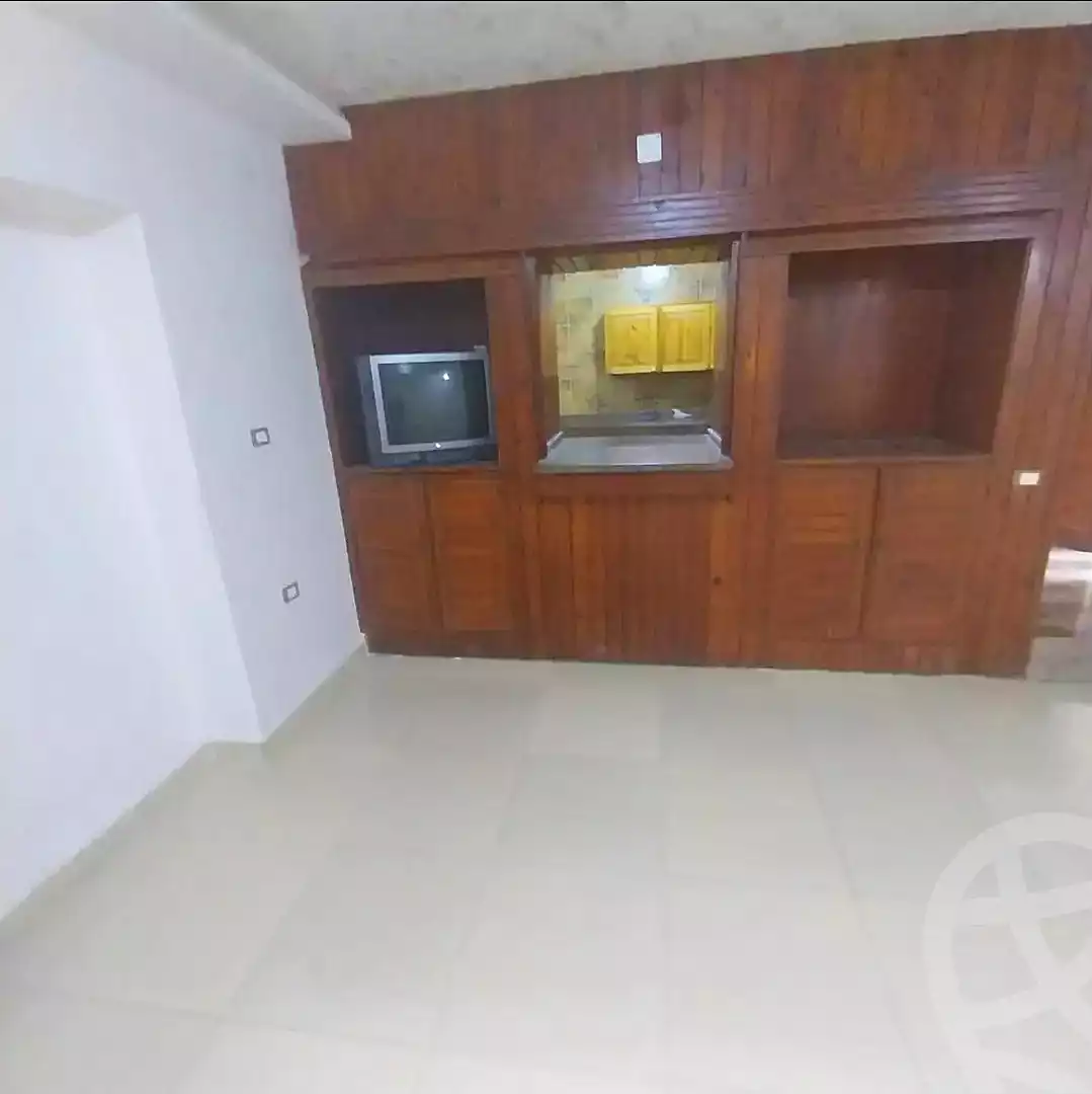 https://aqarmap.com.eg/ar/listing/6856022-for-sale-alexandria-al-agamy-lbytsh-el-hanafeya-st