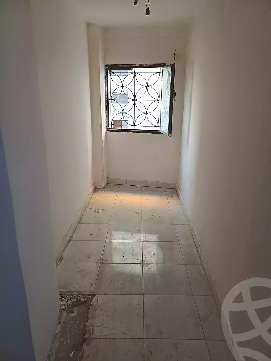 https://aqarmap.com.eg/ar/listing/6856455-for-sale-alexandria-sydy-bshr-sydy-bshr-bhry-shr-khld-bn-lwlyd