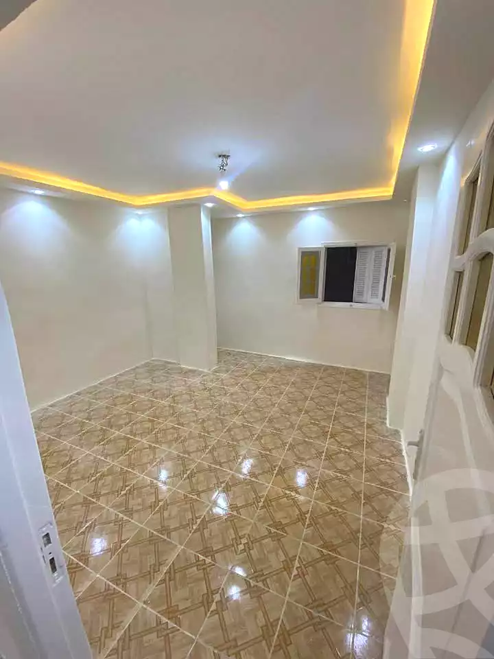 https://aqarmap.com.eg/ar/listing/6856735-for-sale-alexandria-al-agamy-lbytsh-el-saleheen-mosque-st