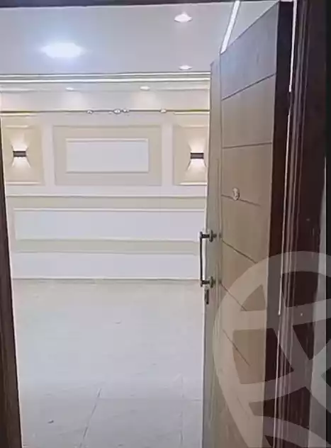 https://aqarmap.com.eg/ar/listing/6856806-for-sale-alexandria-al-agamy-el-hanouvel-radwan-st