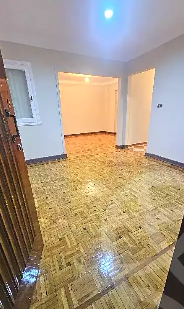 https://aqarmap.com.eg/en/listing/6857048-for-rent-alexandria-ganaklis