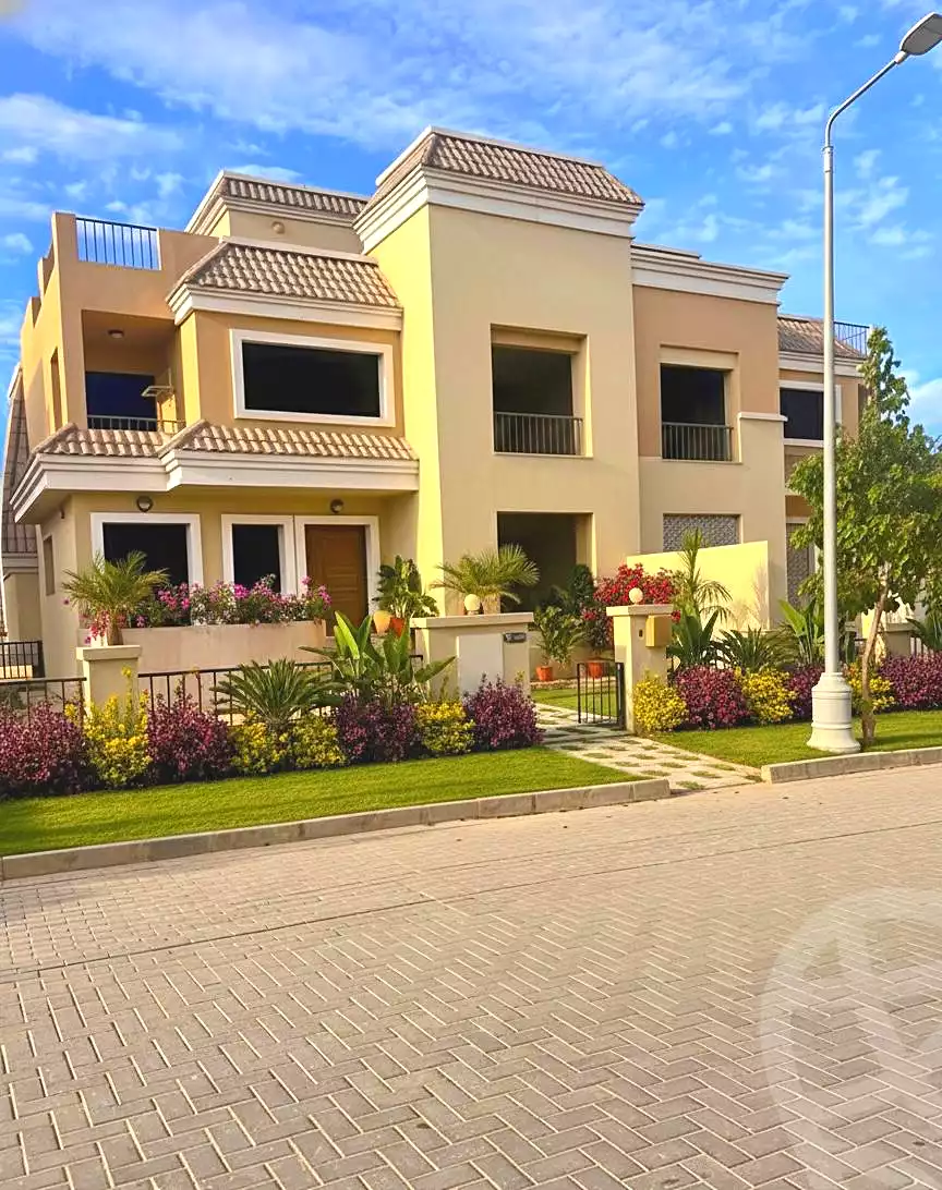 https://aqarmap.com.eg/en/listing/6857154-for-sale-cairo-new-cairo-compounds-sarai-day2night-mall-sarai-compound