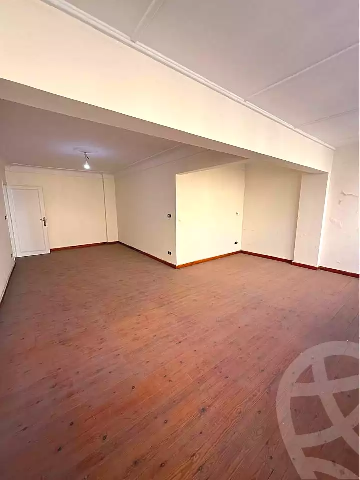 https://aqarmap.com.eg/en/listing/6857223-for-sale-alexandria-el-asafra-ahmed-tiesser-st