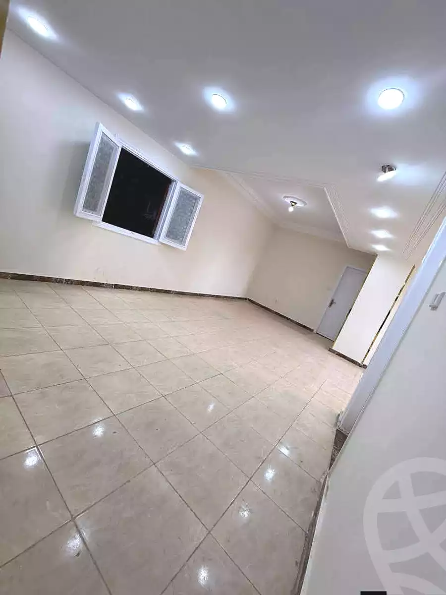 https://aqarmap.com.eg/ar/listing/6857501-for-sale-cairo-helwan-helwan-el-sharkeya-abd-el-rahman-pasha-st