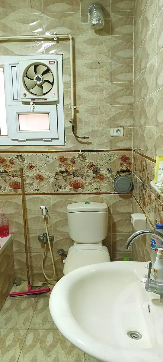 https://aqarmap.com.eg/en/listing/6857750-for-sale-cairo-helwan-mahmoud-khater-st