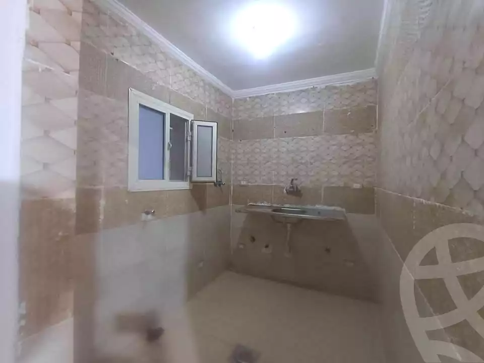 https://aqarmap.com.eg/ar/listing/6858354-for-sale-alexandria-sydy-bshr-sydy-bshr-bhry-shr-khld-bn-lwlyd