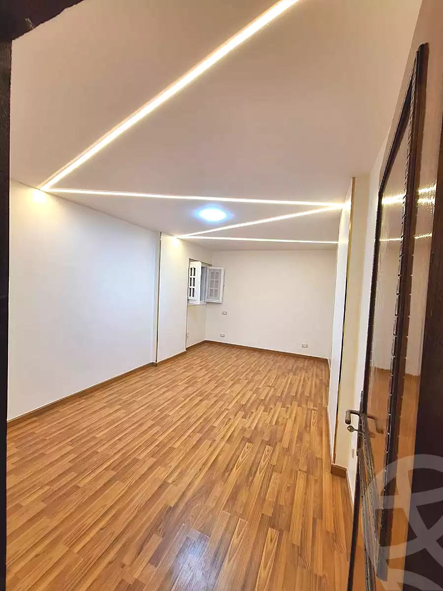https://aqarmap.com.eg/ar/listing/6858627-for-sale-alexandria-miami-mahmoud-el-isawy-st