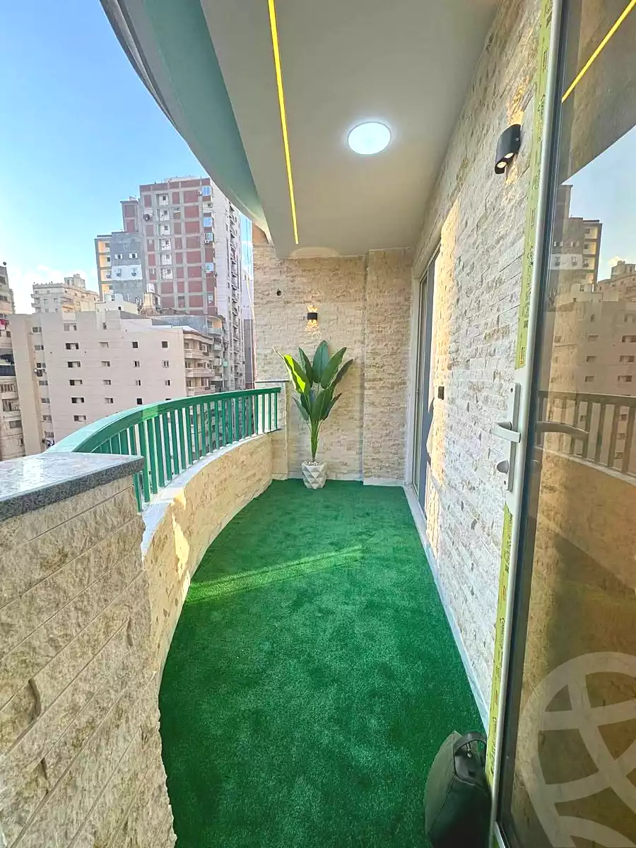 https://aqarmap.com.eg/ar/listing/6858934-for-sale-alexandria-sydy-bshr-sydy-bshr-bhry-shr-mhmwd-l-yswy