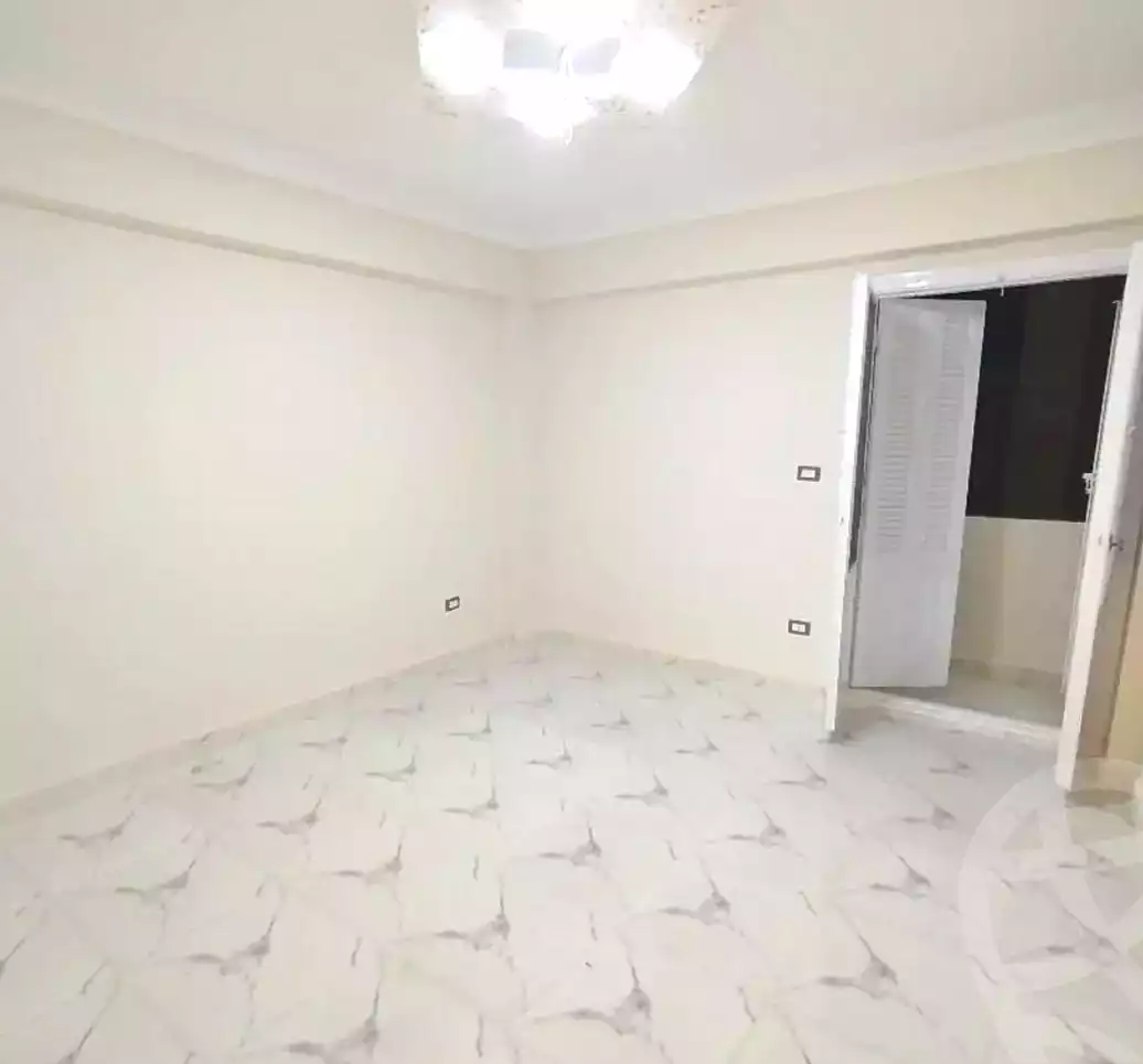 https://aqarmap.com.eg/en/listing/6859308-for-sale-alexandria-lsywf-el-falki