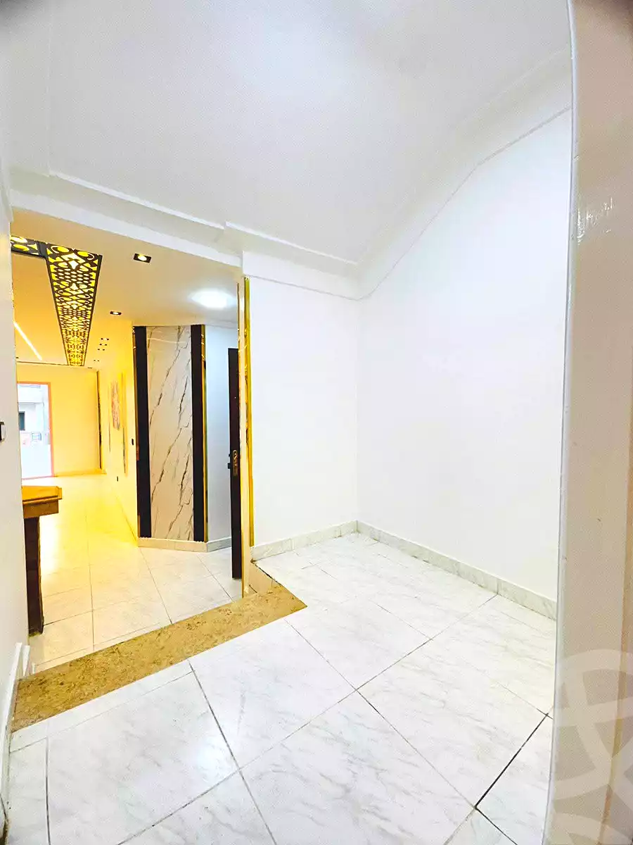 https://aqarmap.com.eg/ar/listing/6859484-for-sale-alexandria-al-agamy-shataa-el-nakheel