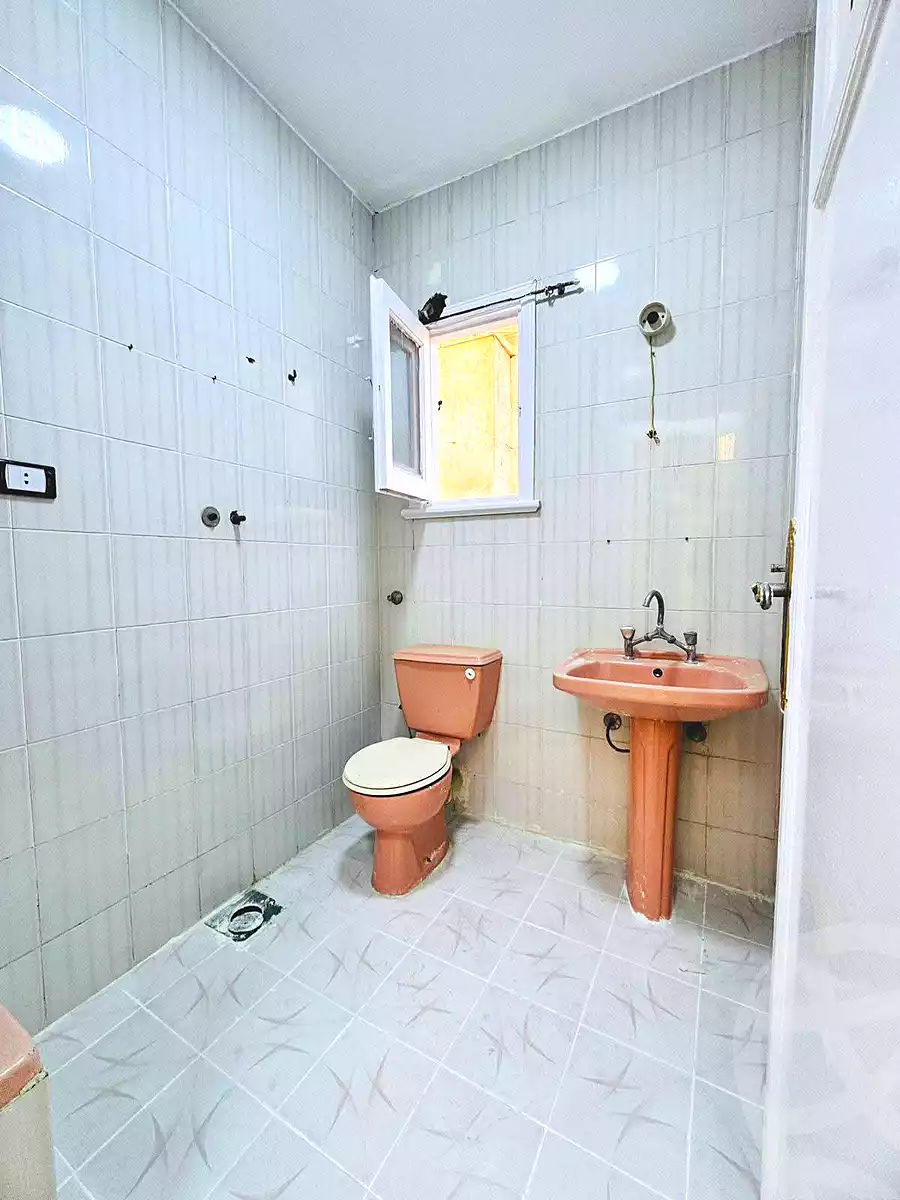 https://aqarmap.com.eg/ar/listing/6860002-for-sale-alexandria-al-agamy-shataa-el-nakheel