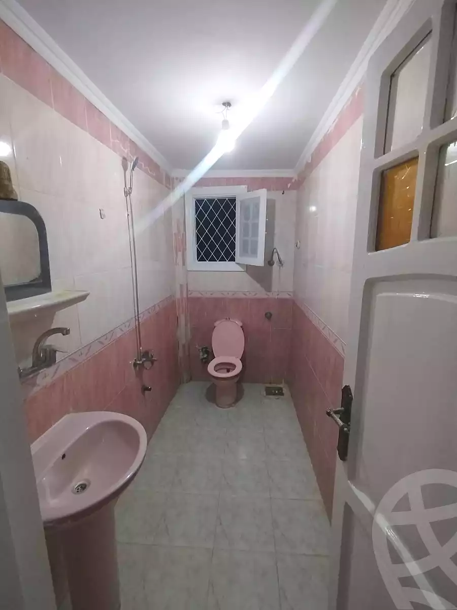 https://aqarmap.com.eg/en/listing/6860045-for-sale-alexandria-lsywf-el-falki