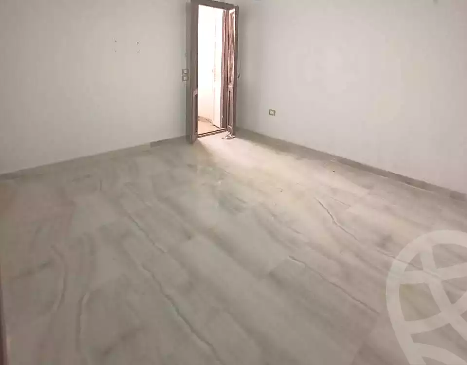https://aqarmap.com.eg/ar/listing/6860144-for-sale-alexandria-al-agamy-lbytsh-bianchiii-el-bashwat-st