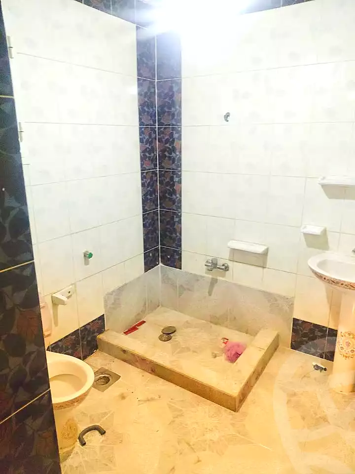 https://aqarmap.com.eg/ar/listing/6860440-for-sale-alexandria-sydy-bshr-sydy-bshr-qbly-rd-lfdly