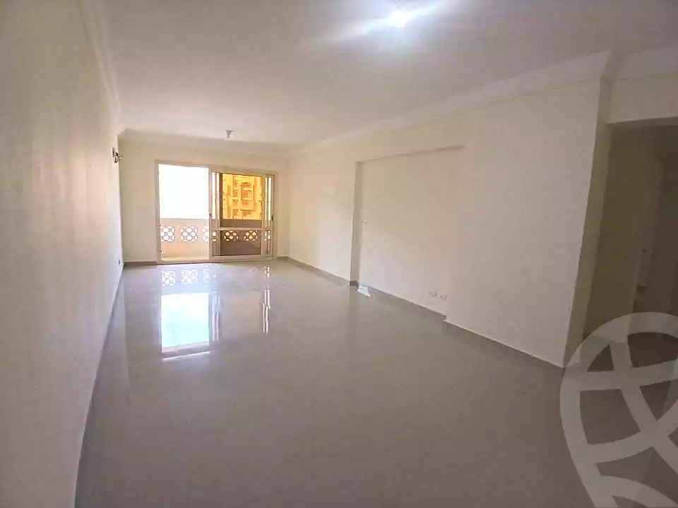 https://aqarmap.com.eg/en/listing/6860933-for-rent-alexandria-ganaklis-shr-mrtdy-bsh