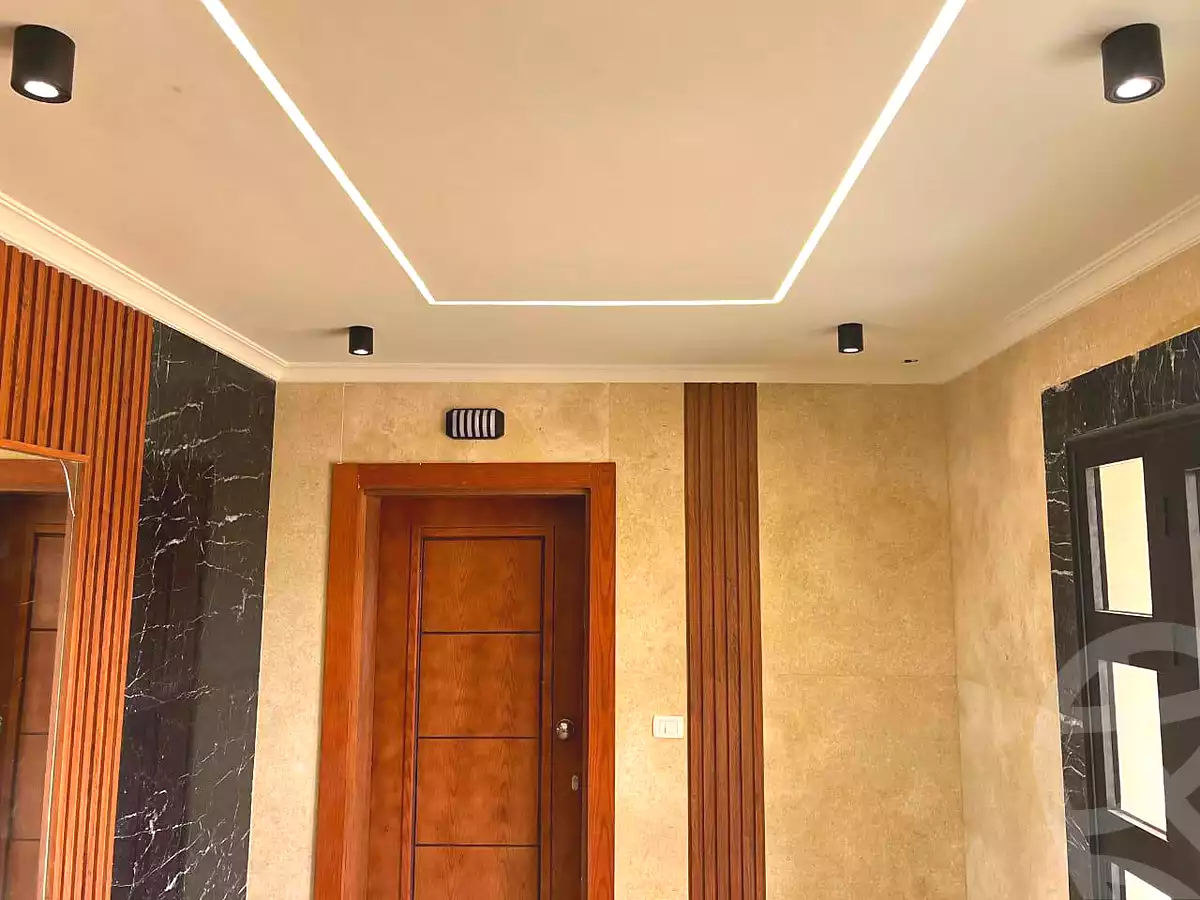 https://aqarmap.com.eg/en/listing/6861931-for-sale-cairo-new-administrative-capital-r8-rmtn