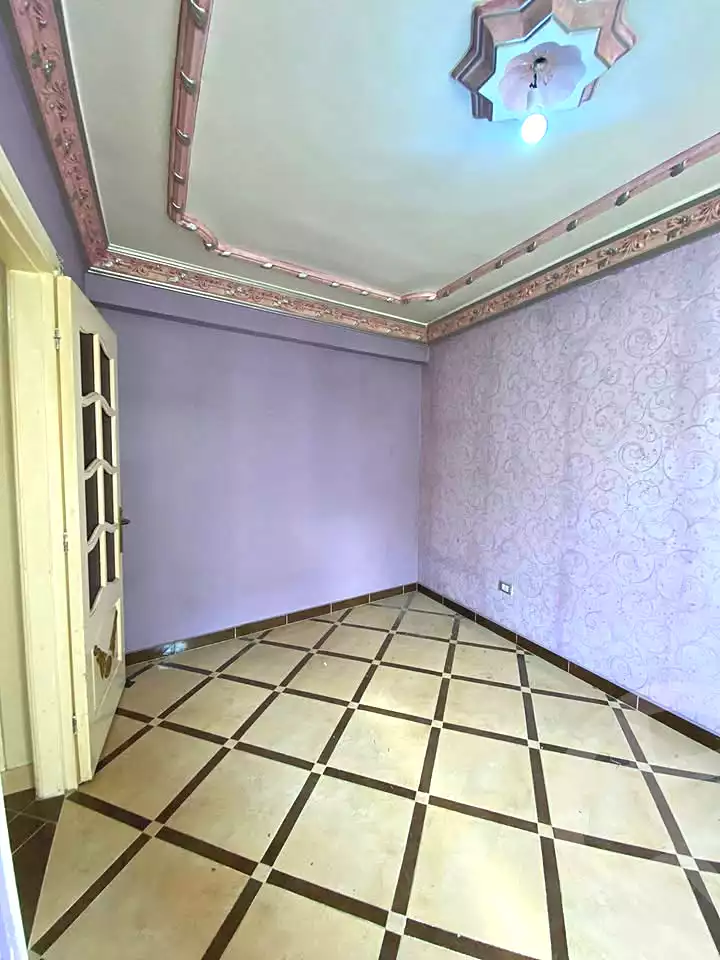 https://aqarmap.com.eg/en/listing/6862338-for-sale-alexandria-moharram-bey-kanal-al-mahmoudeya-al-bahri-st