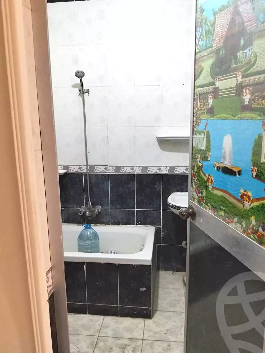 https://aqarmap.com.eg/ar/listing/6862347-for-sale-alexandria-al-agamy-el-hanouvel
