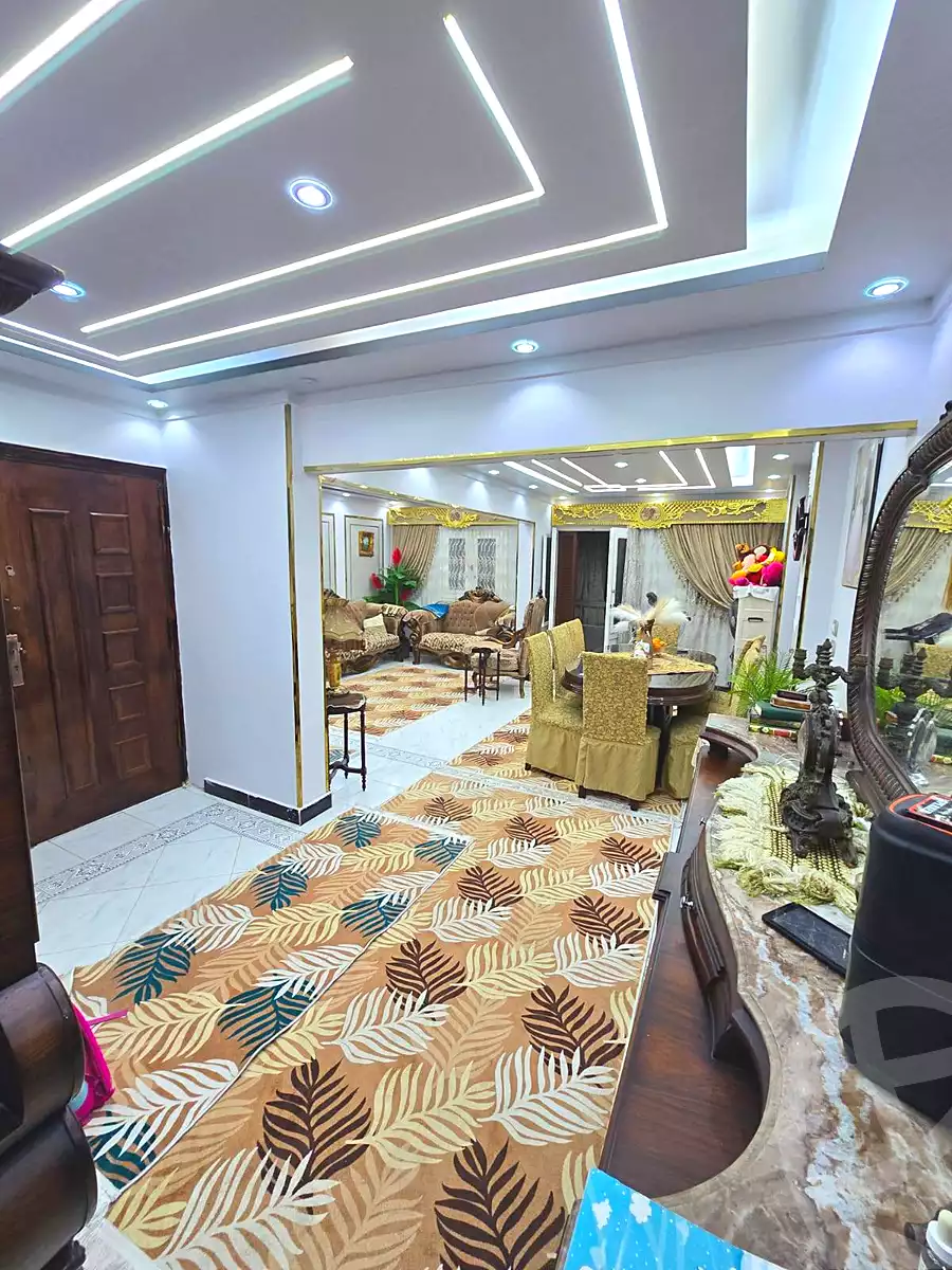 https://aqarmap.com.eg/ar/listing/6862831-for-sale-alexandria-sydy-bshr-sydy-bshr-bhry-shr-mhmwd-l-yswy