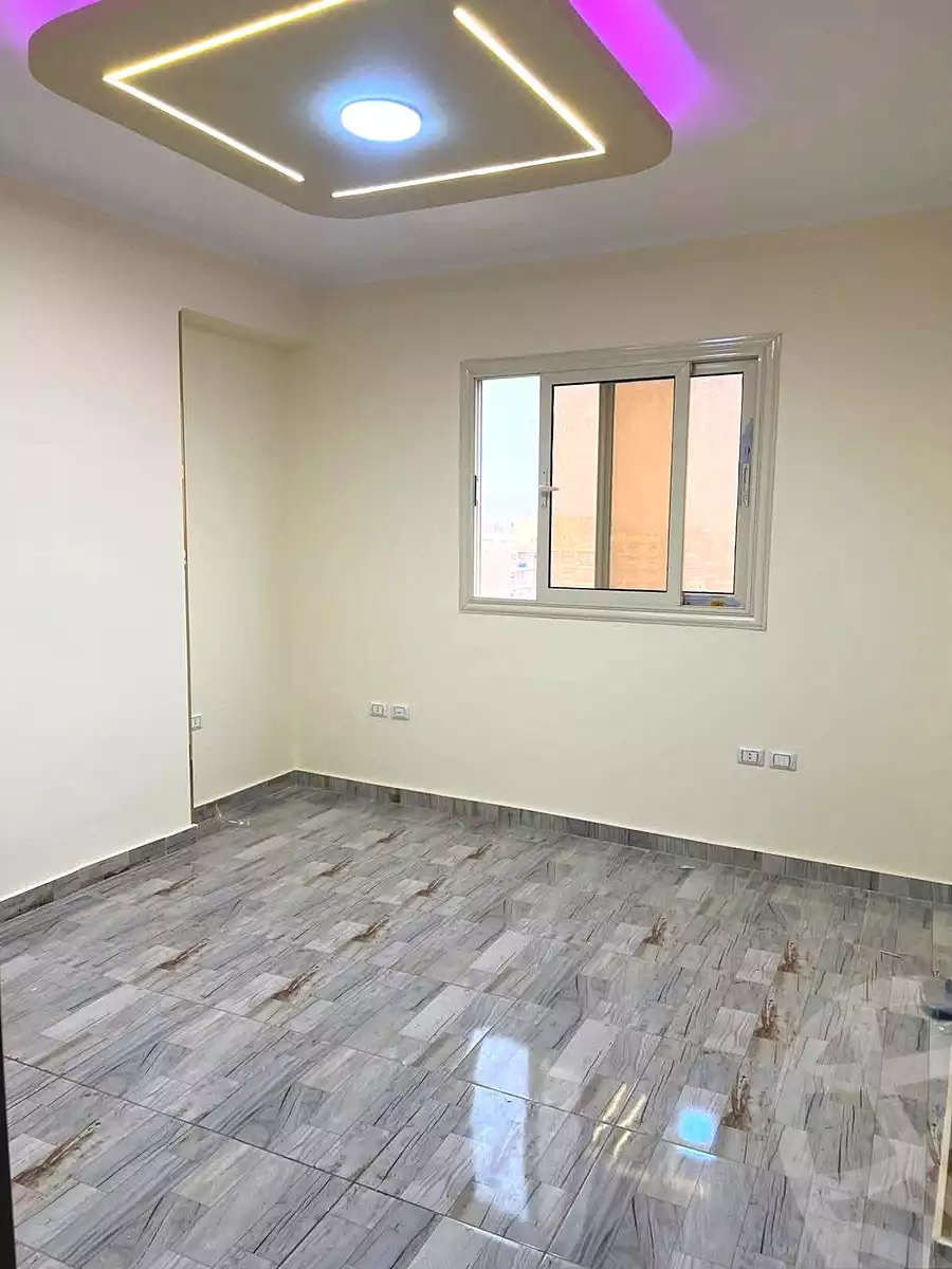 https://aqarmap.com.eg/ar/listing/6860206-for-sale-cairo-helwan-hadayek-helwan-nile-corniche-st