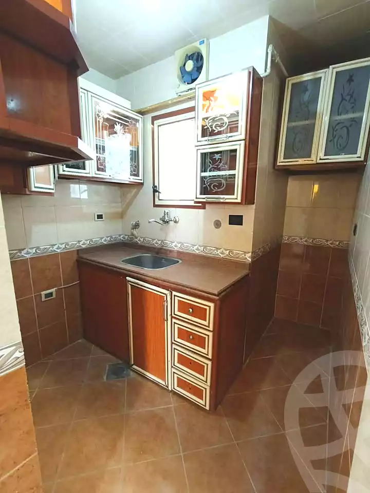https://aqarmap.com.eg/ar/listing/6863018-for-sale-alexandria-sydy-bshr-sydy-bshr-bhry-gamal-abd-el-nasir-st