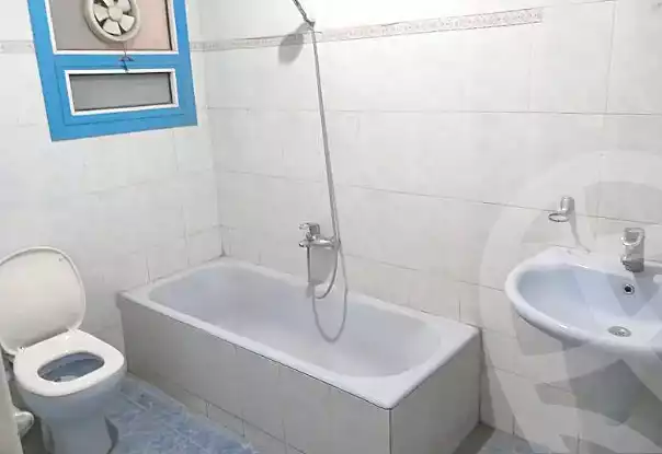 https://aqarmap.com.eg/ar/listing/6864906-for-rent-cairo-faisal-kafr-tohormos-queen-nazli-st