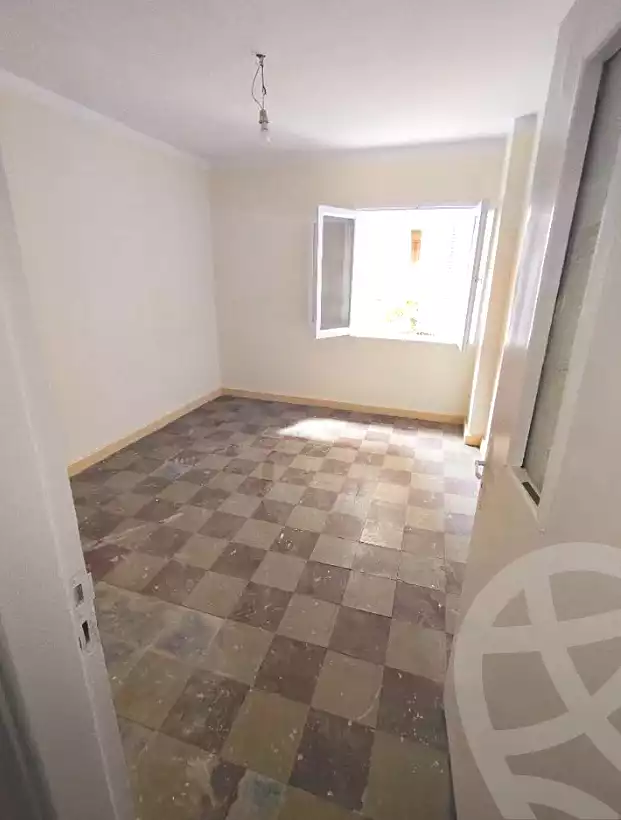 https://aqarmap.com.eg/ar/listing/6865660-for-rent-alexandria-lsywf-shamaa