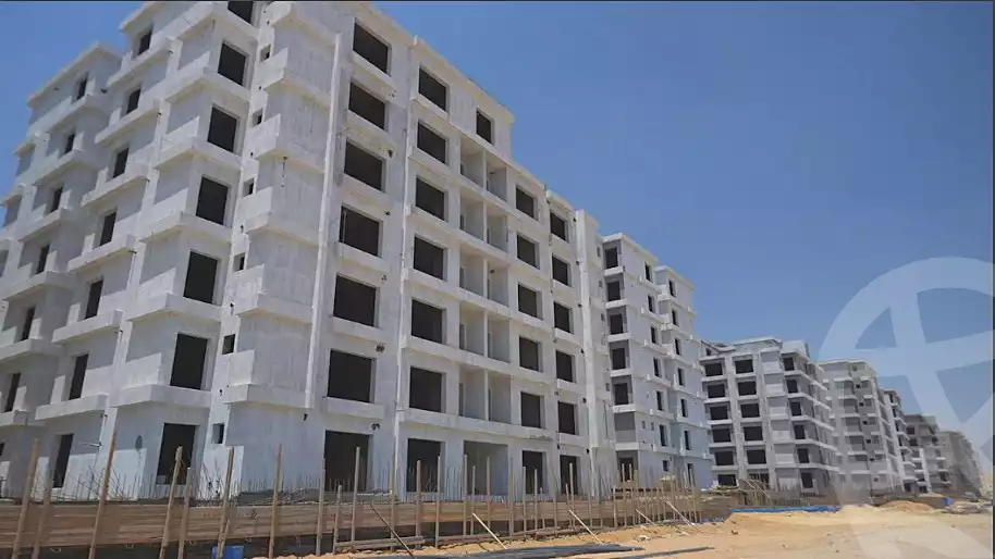 https://aqarmap.com.eg/en/listing/6867396-for-sale-cairo-new-cairo-compounds-kmbwnd-kryk-twn-il-cazar