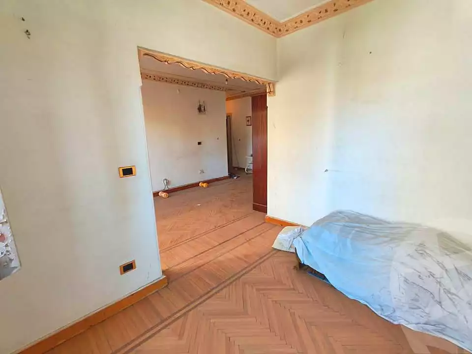 https://aqarmap.com.eg/ar/listing/6867832-for-sale-alexandria-bolekly-mostafa-kamel-stt