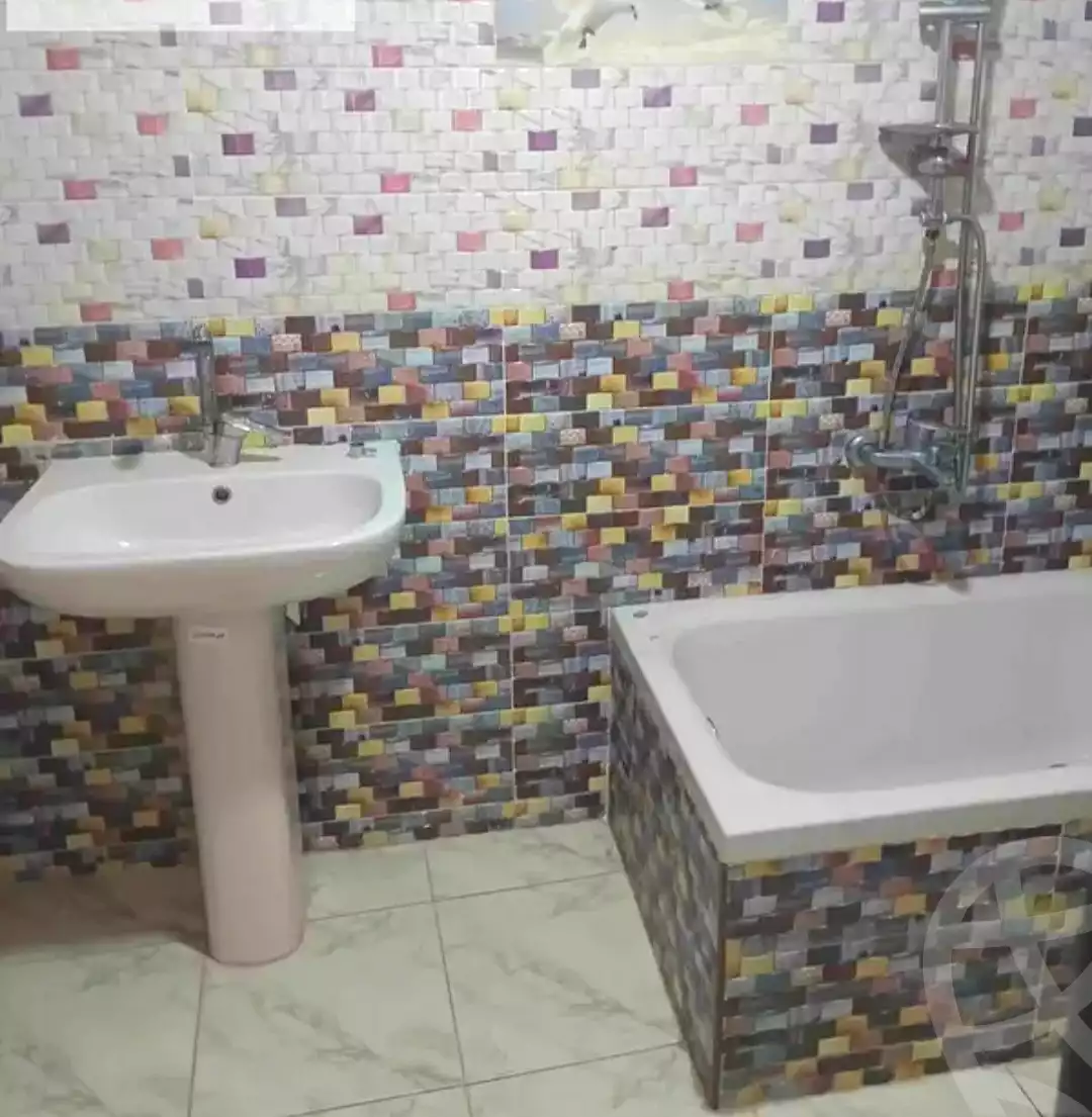 https://aqarmap.com.eg/ar/listing/6868050-for-rent-alexandria-al-agamy-lbytsh