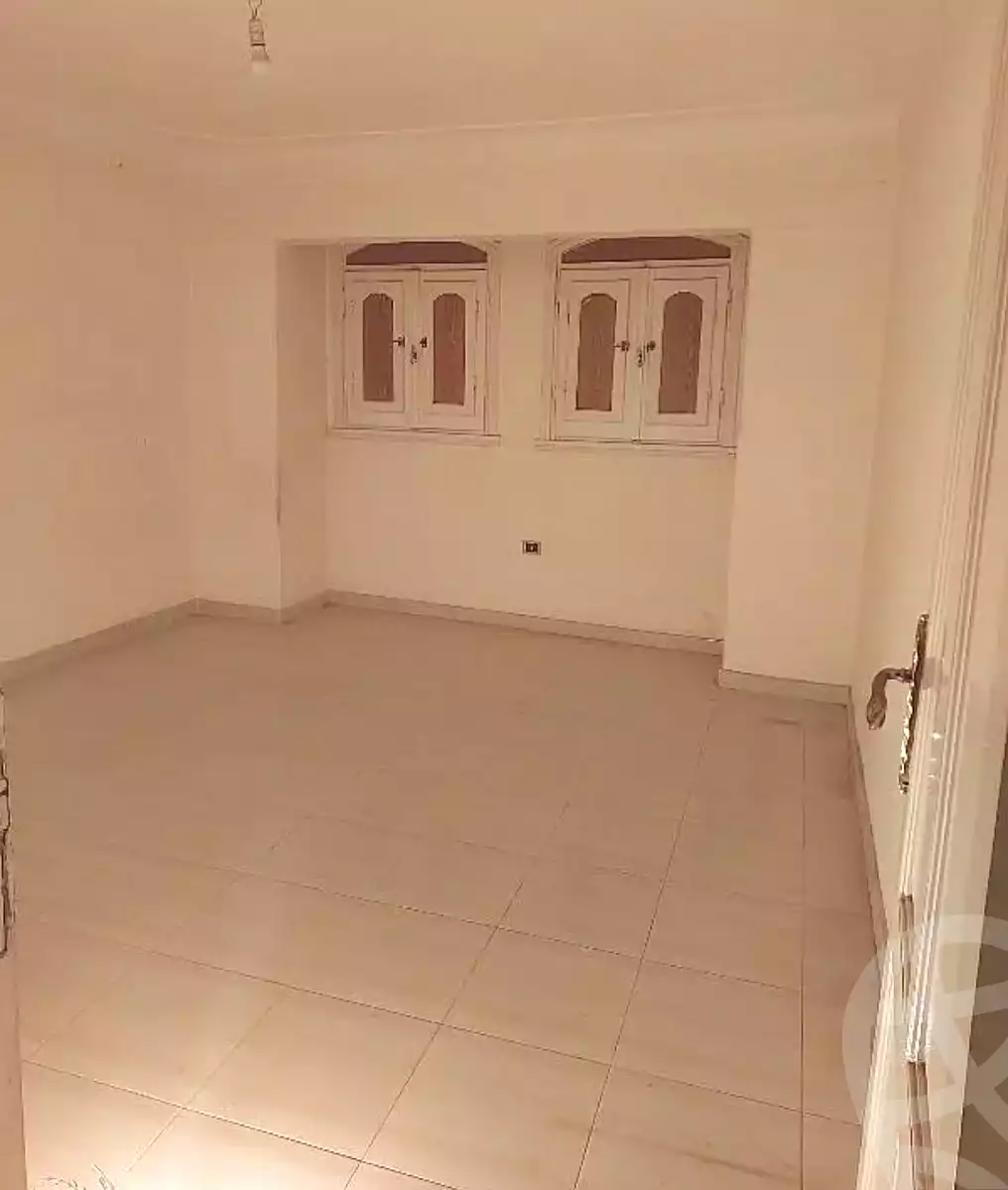 https://aqarmap.com.eg/ar/listing/6868068-for-rent-alexandria-al-agamy-lbytsh