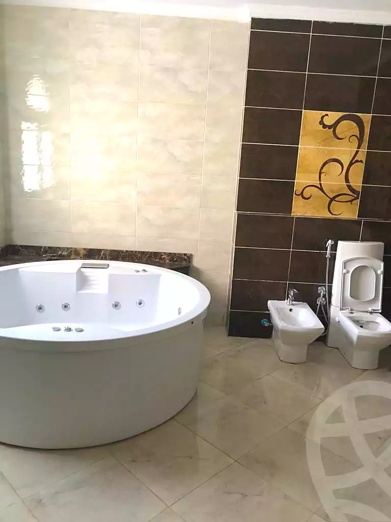 https://aqarmap.com.eg/ar/listing/6868656-for-sale-cairo-new-cairo-compounds-el-deyar-mokhabarat
