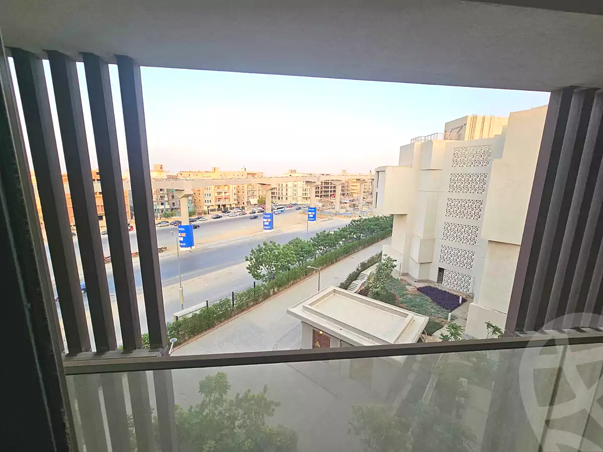 https://aqarmap.com.eg/ar/listing/6868695-for-sale-cairo-new-cairo-compounds-eastown-spectrum-eastown-compound