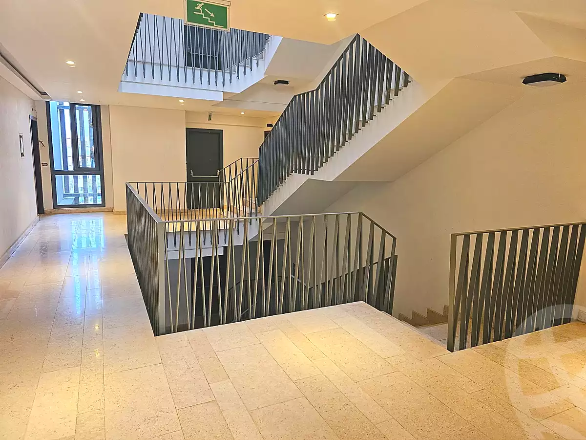 https://aqarmap.com.eg/ar/listing/6868695-for-sale-cairo-new-cairo-compounds-eastown-spectrum-eastown-compound