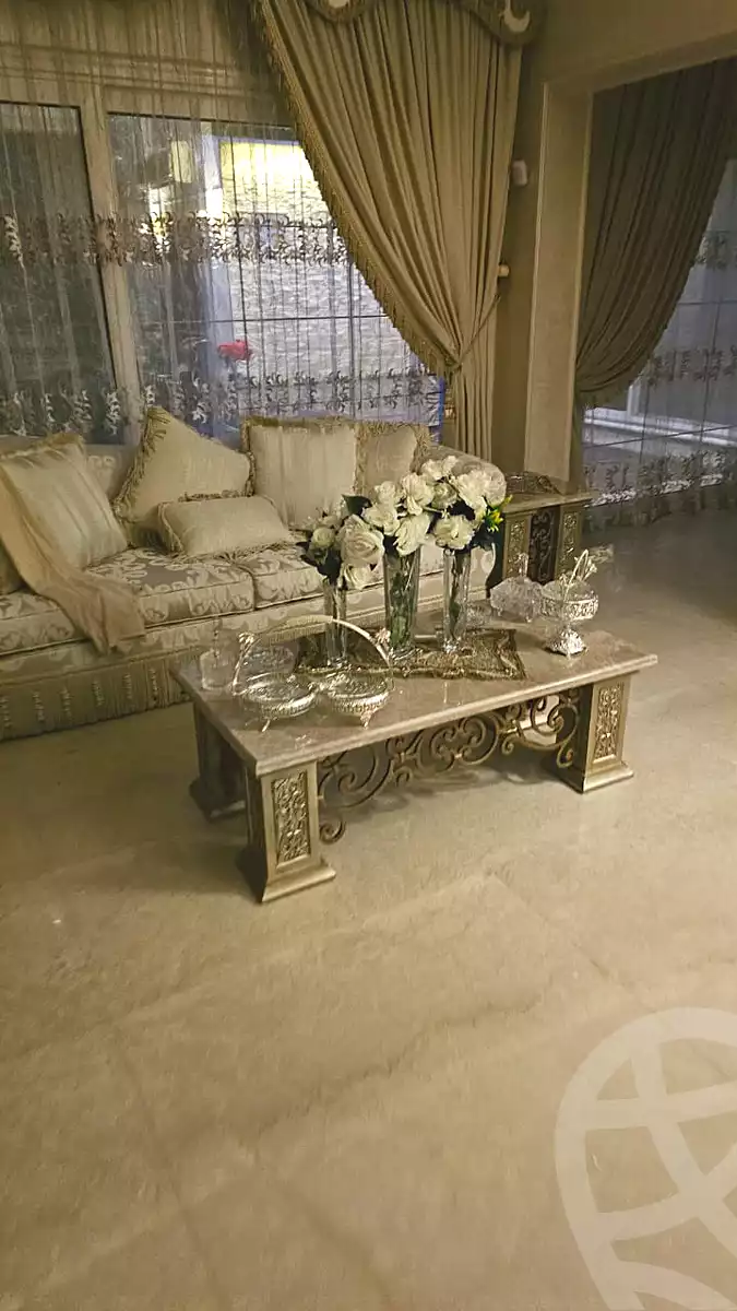 https://aqarmap.com.eg/ar/listing/6868697-for-sale-cairo-new-cairo-lrhb-city-phase-5-talaat-mostafa-st
