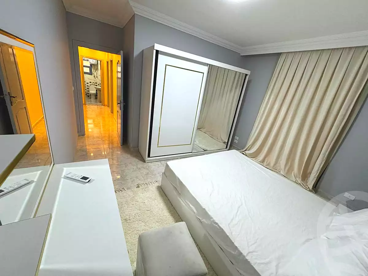 https://aqarmap.com.eg/ar/listing/6868756-for-rent-cairo-6th-of-october-el-ahyaa-neighborhood-1st-seventh-neighborhood