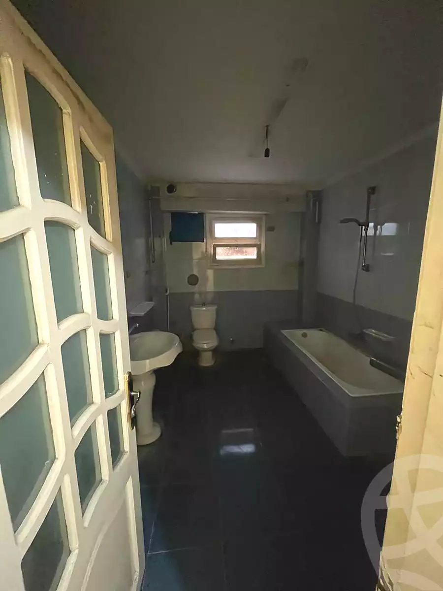 https://aqarmap.com.eg/ar/listing/6868774-for-rent-cairo-6th-of-october-el-ahyaa-neighborhood-3rd-al-hay-al-thalith-st
