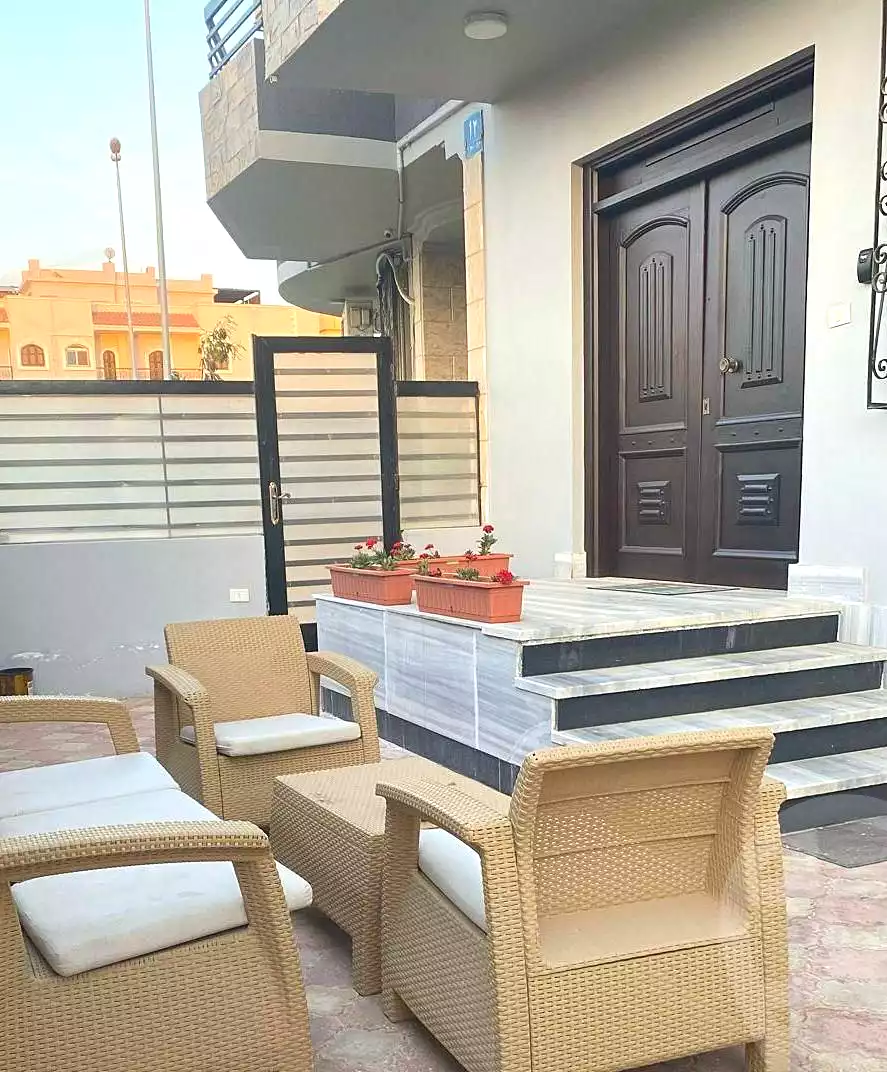 https://aqarmap.com.eg/ar/listing/6868792-for-rent-cairo-el-sheikh-zayed-city-el-hay-elthamen