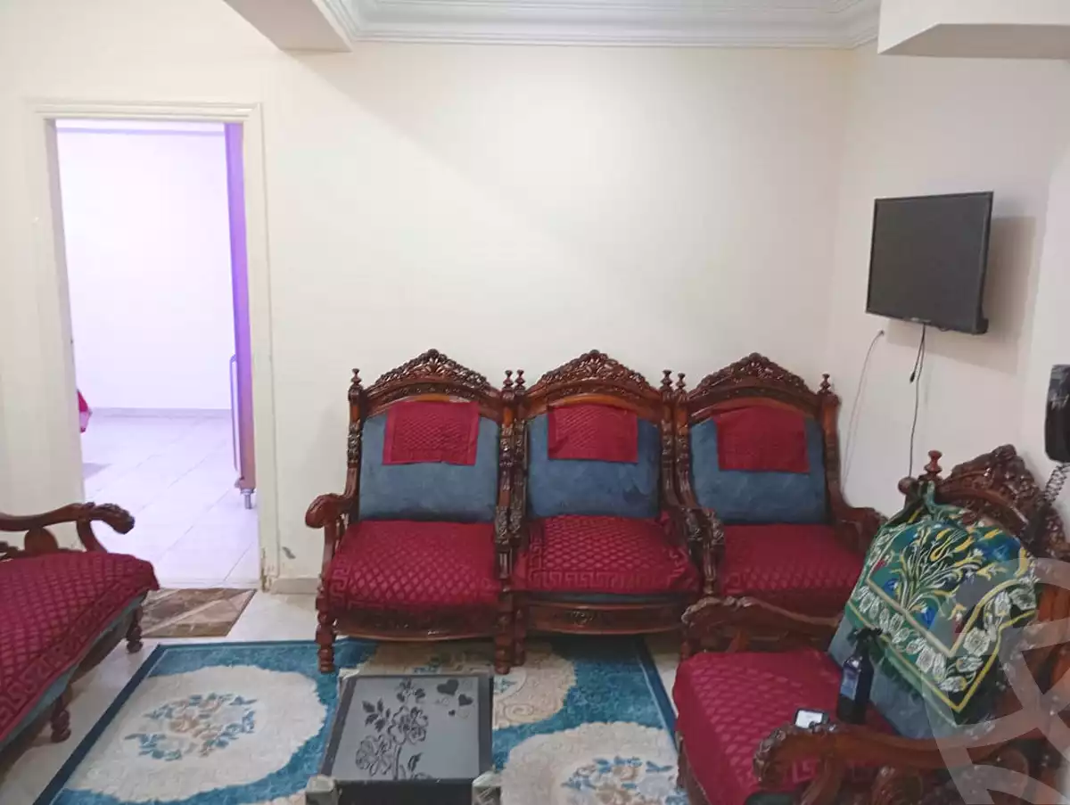 https://aqarmap.com.eg/ar/listing/6868832-for-rent-cairo-6th-of-october-el-ahyaa-neighborhood-7th-mecca-el-mokarrama-st