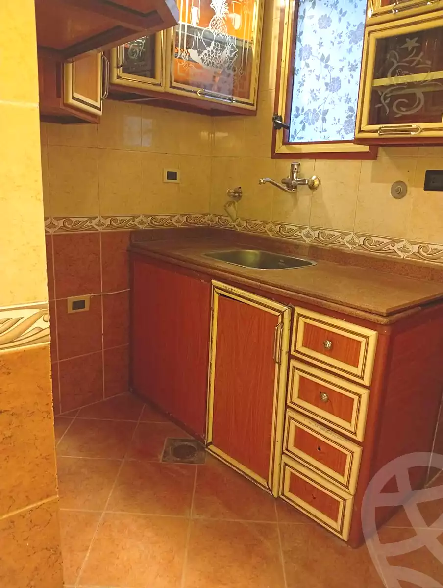 https://aqarmap.com.eg/ar/listing/6869551-for-sale-alexandria-sydy-bshr-sydy-bshr-bhry-gamal-abd-el-nasir-st