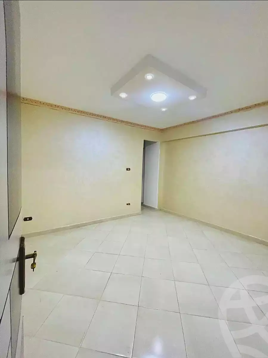 https://aqarmap.com.eg/en/listing/6870053-for-sale-alexandria-lsywf-el-falki