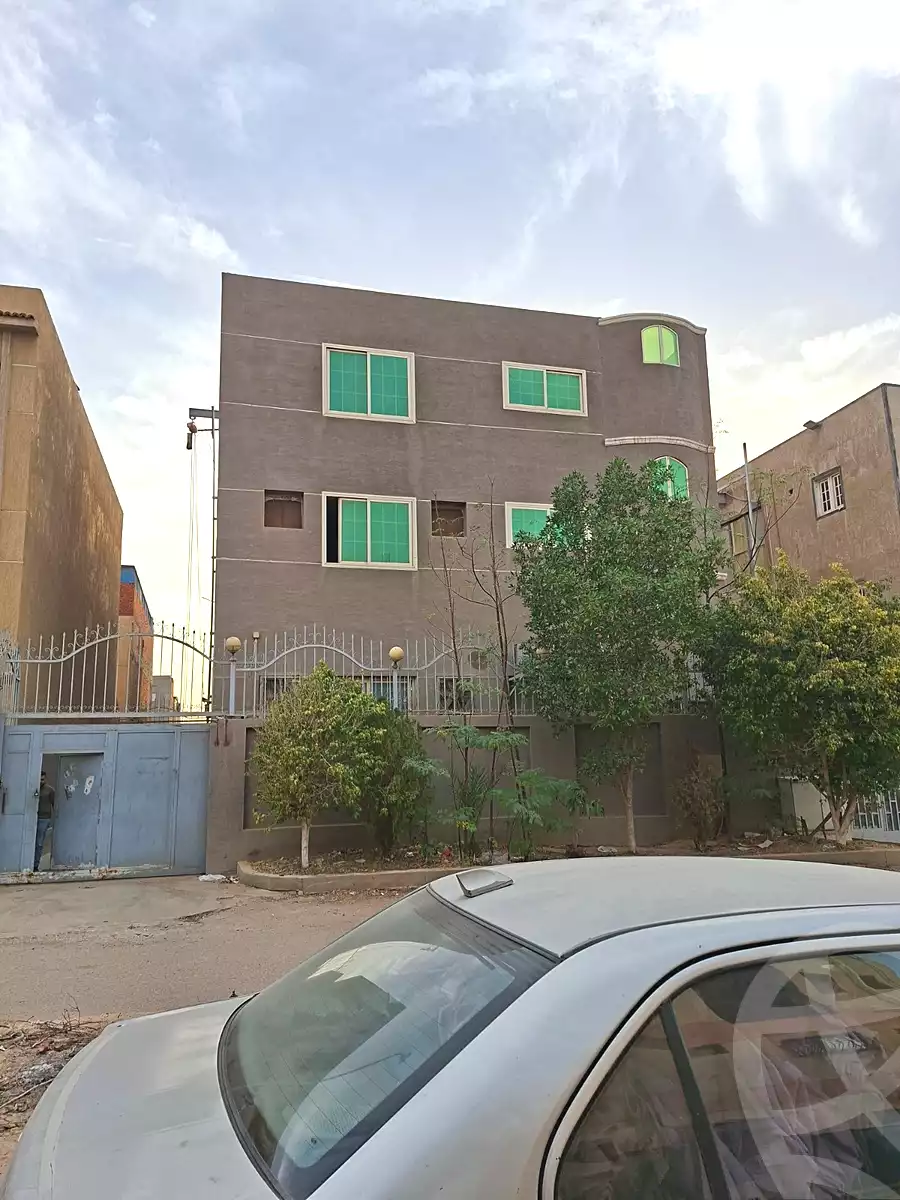 https://aqarmap.com.eg/ar/listing/5411633-for-sale-cairo-al-oubour-el-manateq-el-snaaya-industrial-b-g