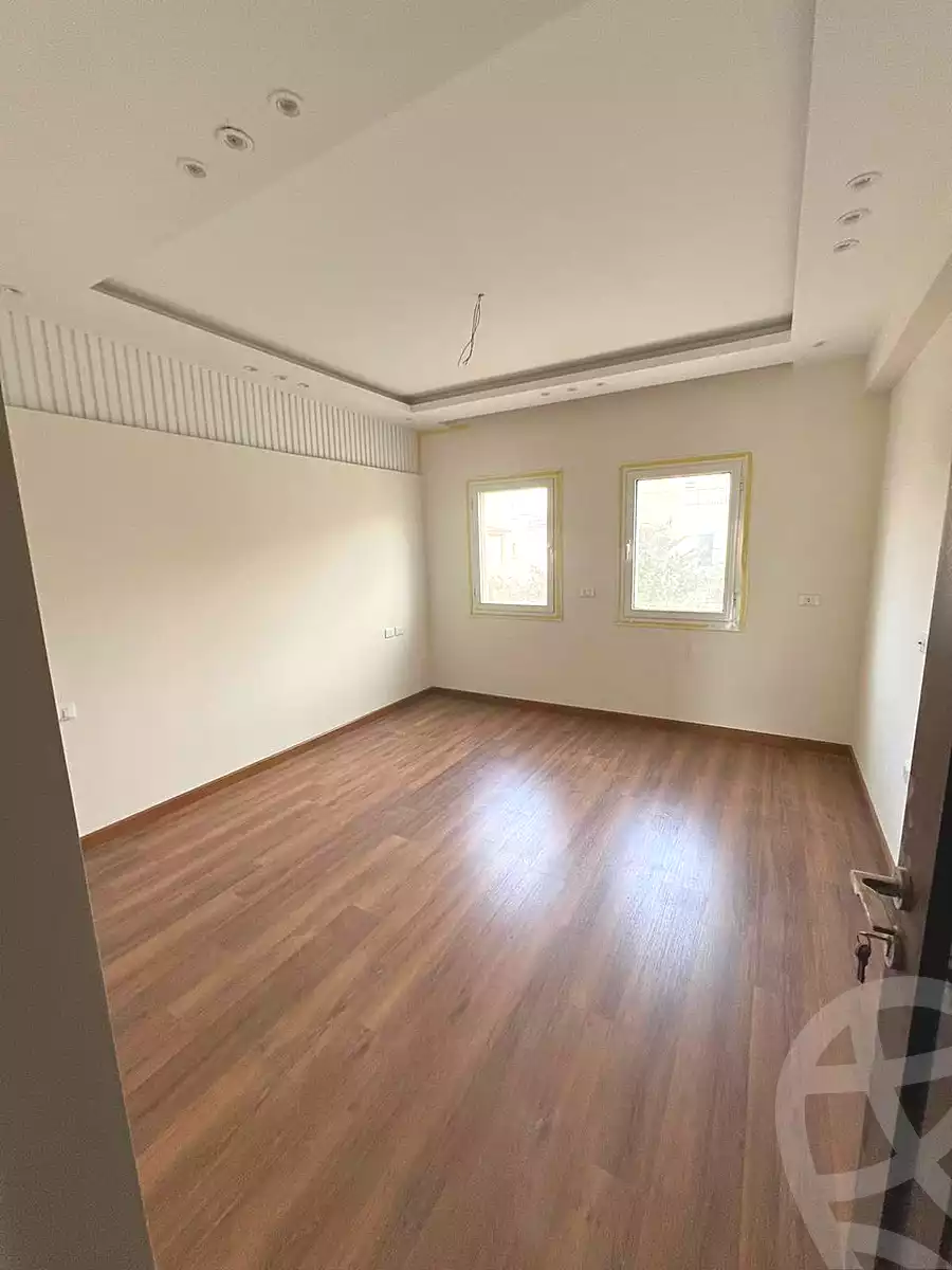 https://aqarmap.com.eg/ar/listing/6871230-for-rent-cairo-new-cairo-compounds-mivida-mivida-parcel