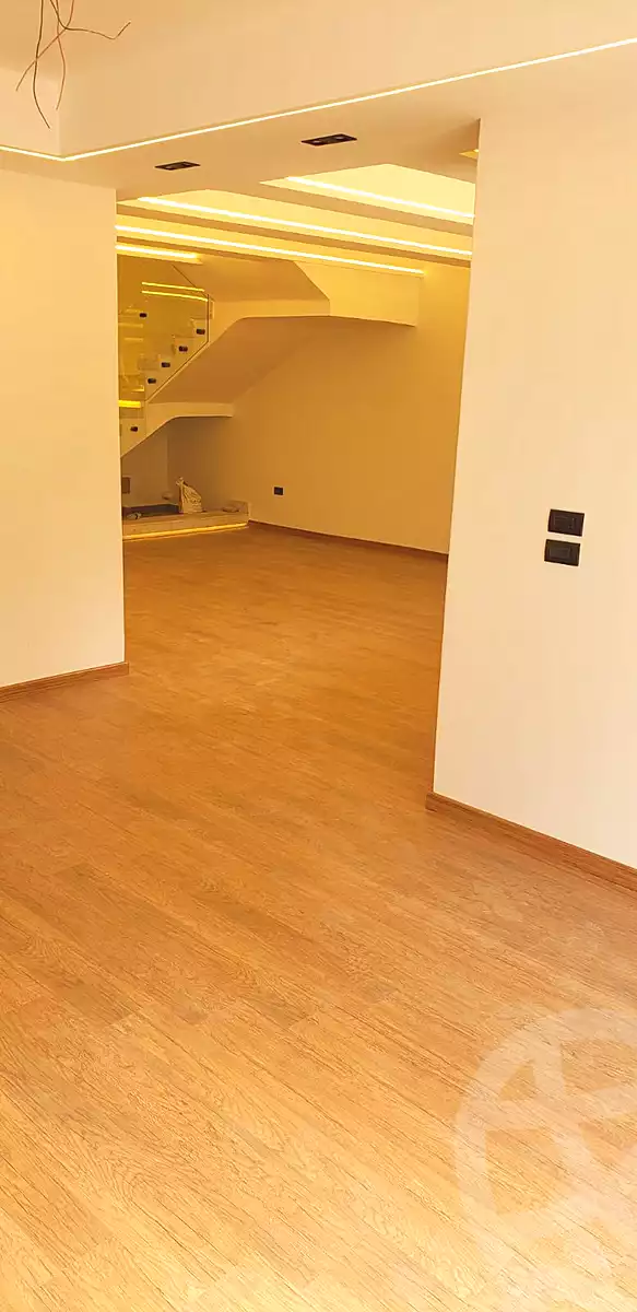https://aqarmap.com.eg/ar/listing/6871398-for-rent-cairo-new-cairo-compounds-mivida-mivida-parcel