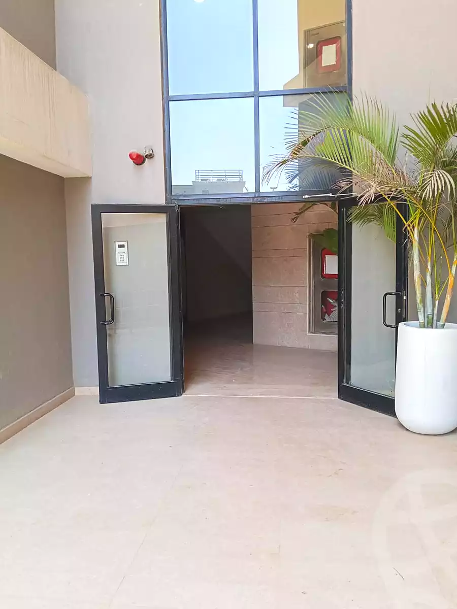 https://aqarmap.com.eg/ar/listing/6871537-for-sale-cairo-new-cairo-compounds-villette-vy-ryzydns-villette